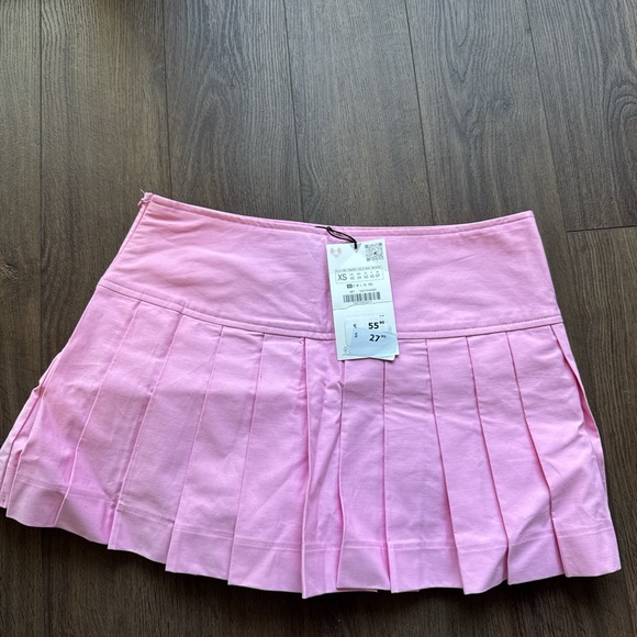 ZARA PINK PLEATED SKORT ✨🩷 - Picture 2 of 4